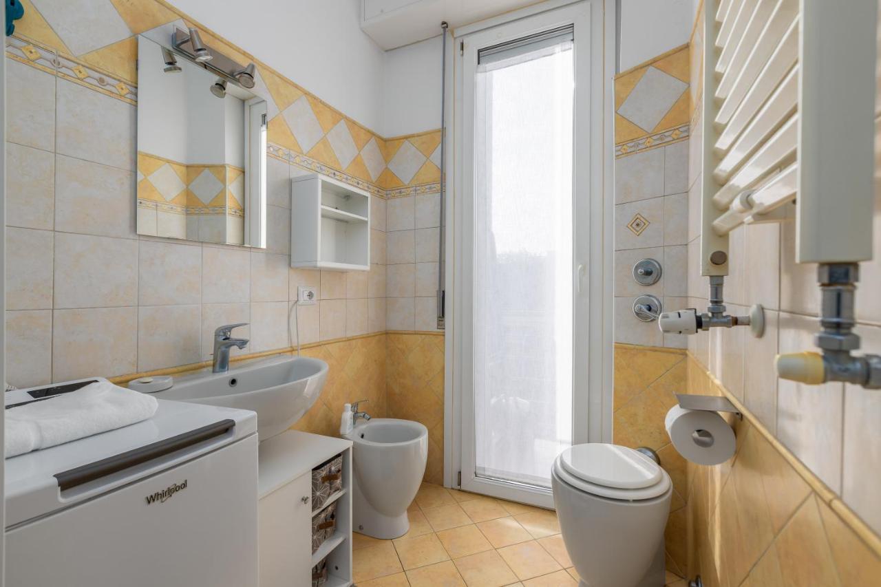 Maiolica Apartment - Free Parking And Great Connection To Linate And Duomo Milaan Buitenkant foto