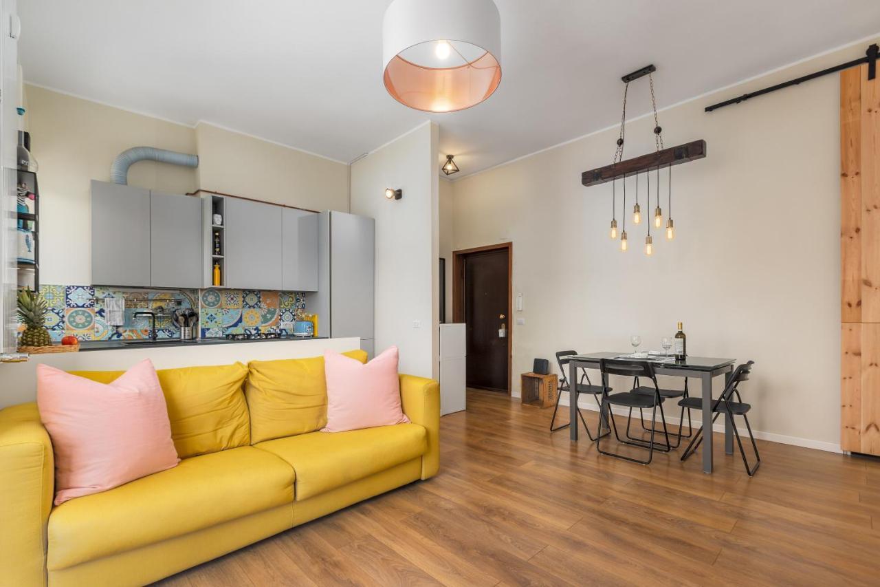 Maiolica Apartment - Free Parking And Great Connection To Linate And Duomo Milaan Buitenkant foto